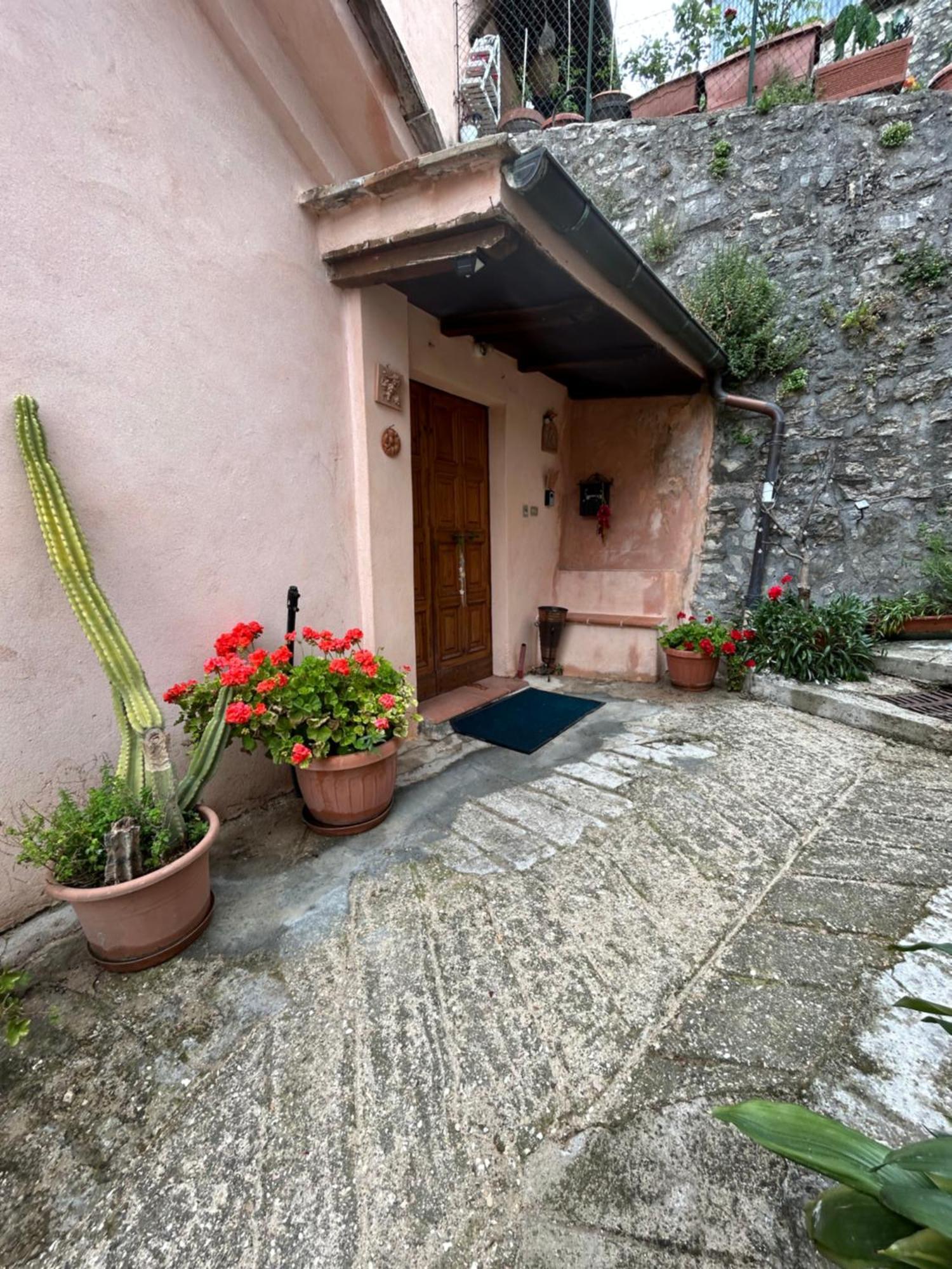 Casa Belvedere A Valle San Martino Di Сполето Экстерьер фото